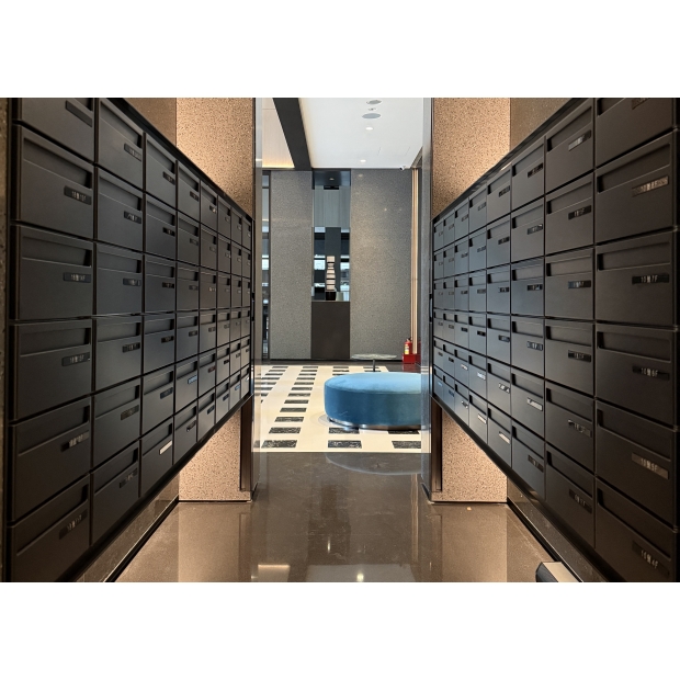 國美衍月,電子感應式信箱